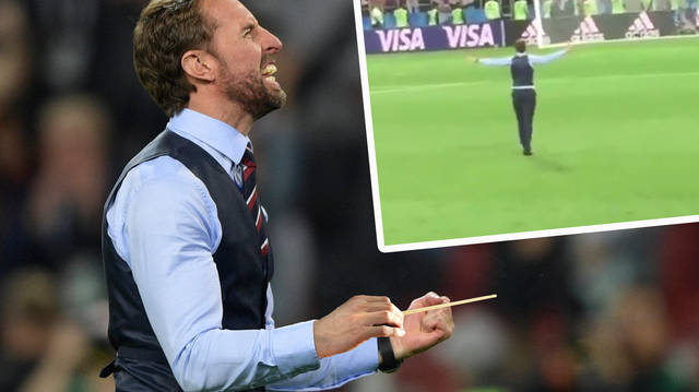 Gareth Southgate conducts Engladn fans