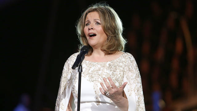 Renée Fleming to sing at John McCain's funeral