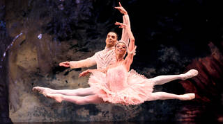 Brandon Lawrence and Céline Gittens in ‘The Nutcracker’ with Birmingham Royal Ballet
