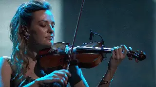 Nicola Benedetti performs at the 2020 Grammy Awards