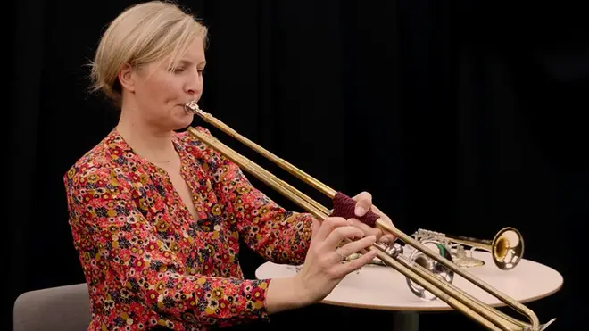 Alison Balsom plays the baroque trumpet