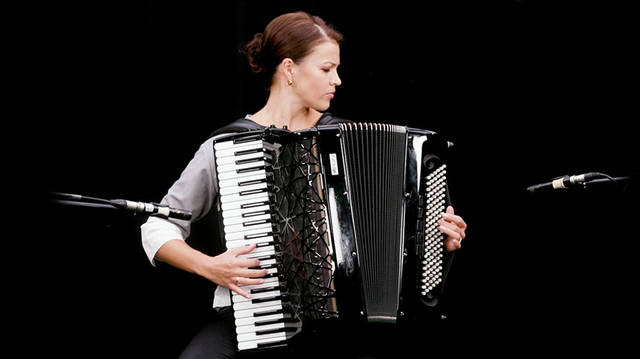 Ksenija Sidorova introduces the accordion