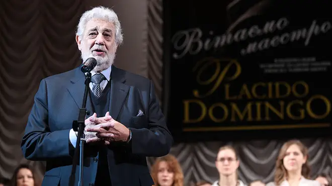 Plácido Domingo encourages others to follow in his example
