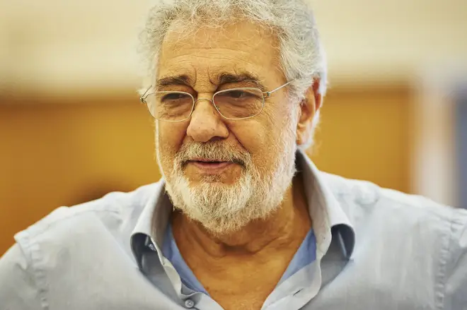 Spanish tenor Plácido Domingo withdraws from Royal Opera House