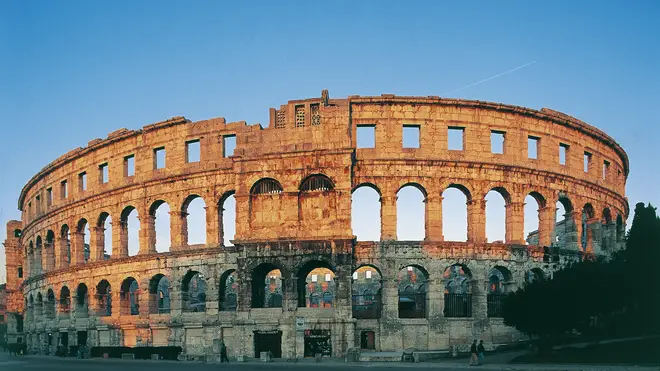 Cellist HAUSER will perform a live-streamed online concert from Croatia’s iconic outdoor Pula Arena