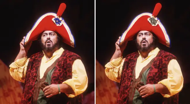 Pavarotti performs in ‘L’Elisir d’Amore’