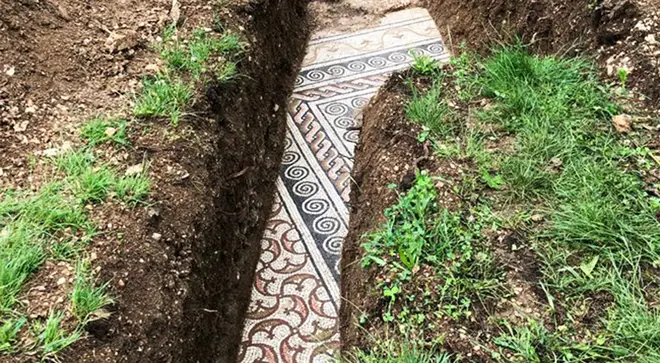 Beautiful ancient Roman floor discovered beneath Italian township