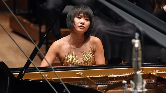 Yuja Wang responds to piano store image