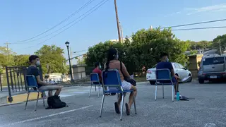 Viral photo shows Texas State University music class being held in a carpark