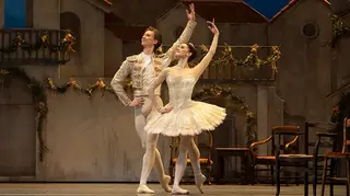 Duets to play major role in Royal Ballet’s return to live performance