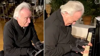 Pianist plays on piano properly for the first time in 20 years, with the help from bionic gloves