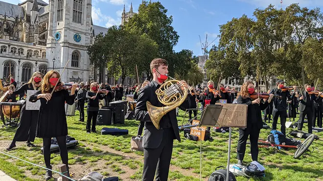 400 musicians perform in Parliament Square protest