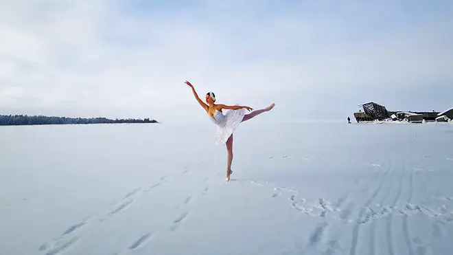Mariinsky Ballet dancer performs on Gulf of Finland