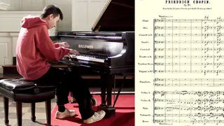 Solo pianist plays every single orchestral line in painstakingly brilliant Chopin concerto