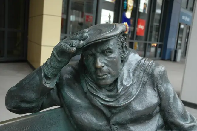 Glenn Gould statue in front of CBC building