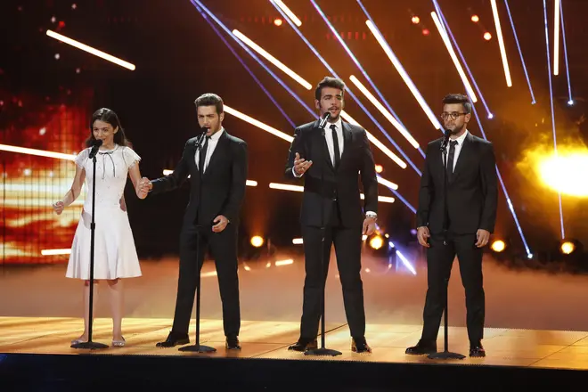 Laura Bretan sings with II Volo on America's Got Talent