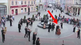 Orchestra descends on square to perform Grieg’s ominous ‘Hall of the Mountain King’