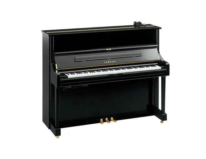 You could win a Yamaha U1 SH2 Silent Piano and a private piano lesson with Benjamin Grosvenor in our Classic FM Auction.