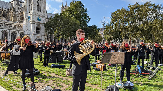 400 musicians perform in Parliament Square to protest 2020