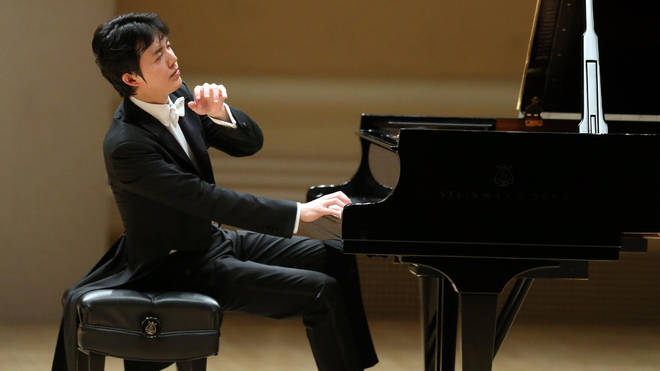 Celebrated Chinese concert pianist Li Yundi held on suspicion of prostitution