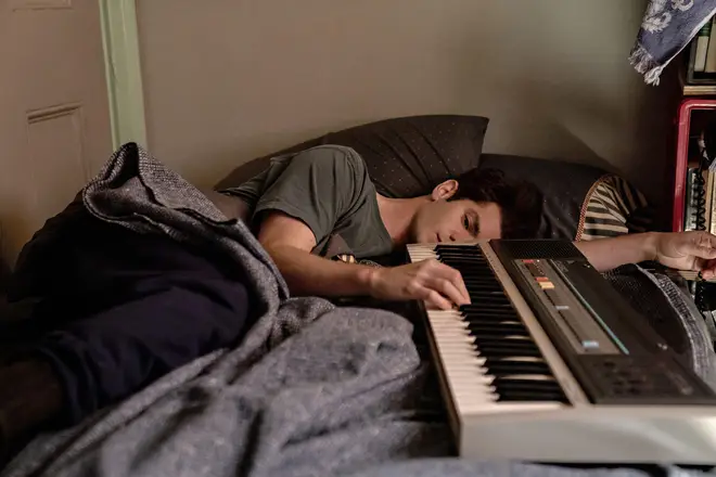 Can Andrew Garfield Play Piano  