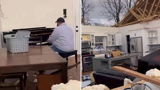 Pianist plays amid destroyed Kentucky home