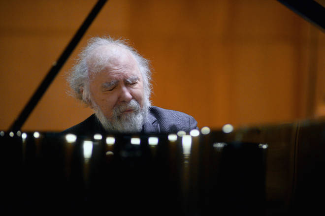 Romanian pianist Radu Lupu has died aged 76.