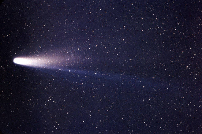 Comet 1P/Halley (Halley's Comet) as taken March 8, 1986 by W. Liller, Easter Island, part of the International Halley Watch (IHW)