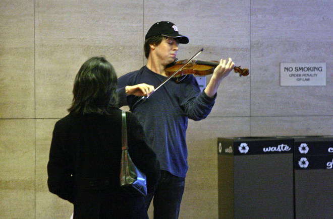 Joshua Bell busking with music from Bach and Schubert