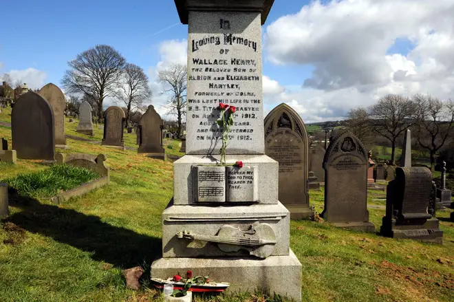 Wallace Hartley’s headstone at the Methodist church in Colne, Lancashire, where his father was choirmaster, features an inscription of the famous hymn and a violin carved out of stone.