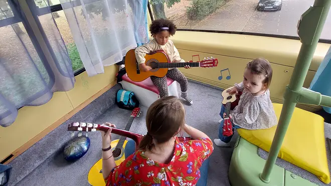 Musical bus in London offers 'Give-it-a-Go' sessions for children