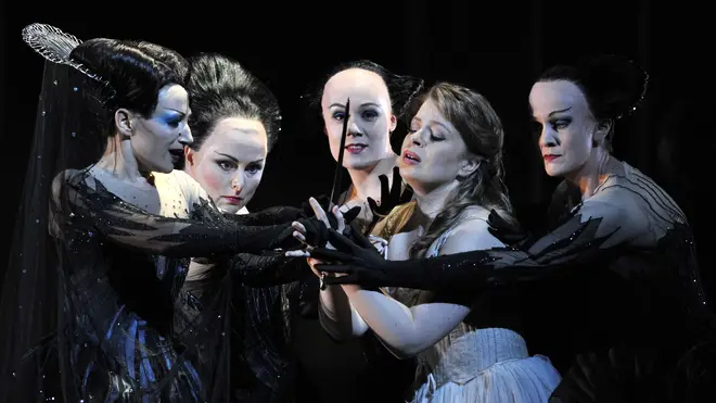 Mozart's Die Zauberflote At The Royal Opera House