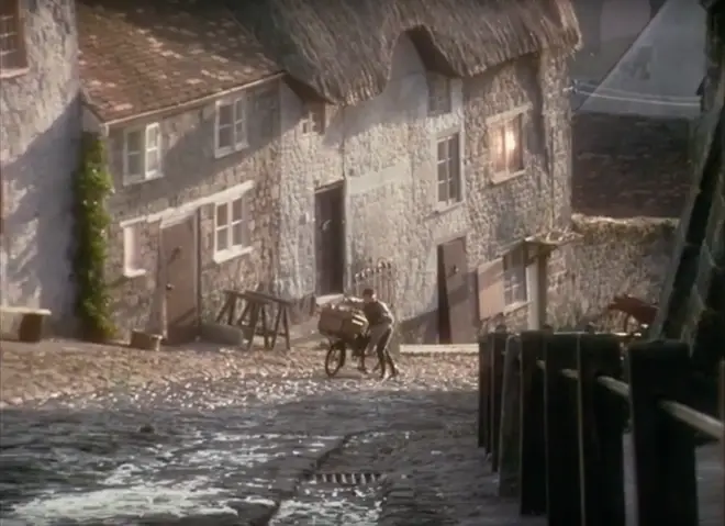 The classic Hovis advert shot on Gold Hill in Shaftesbury, Dorset, makes a comeback