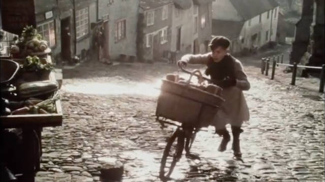 The classic Hovis advert shot on Gold Hill in Shaftesbury, Dorset, makes a comeback