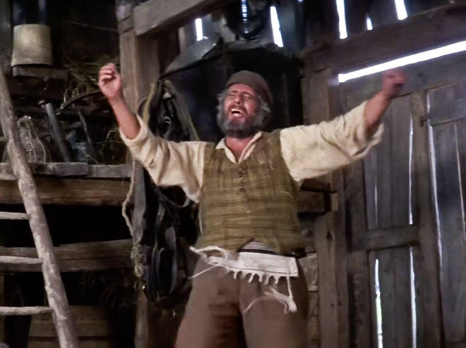 Topol singing in the 1971 film, Fiddler on the Roof