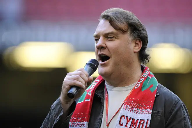 Terfel sings the Welsh national anthem at Cardiff's Millennium Stadium