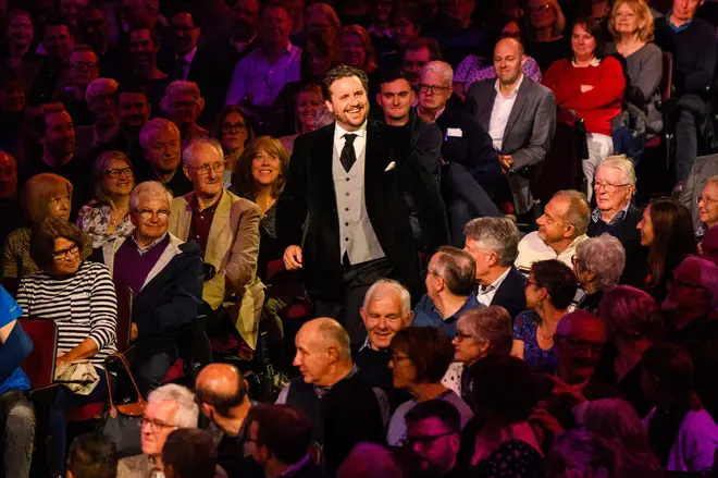 Michael Spyres begins ‘Largo al factotum’ from the back of the Royal Albert Hall