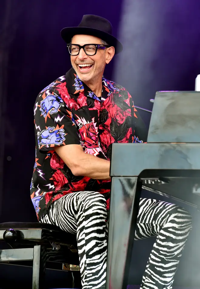 Jeff Goldblum plays jazz piano at Glastonbury 2019