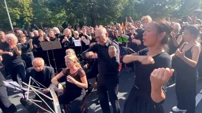 A12 orchestra plays in Netherlands protest