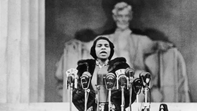 Marian Anderson sings on the steps of the Lincoln Memorial