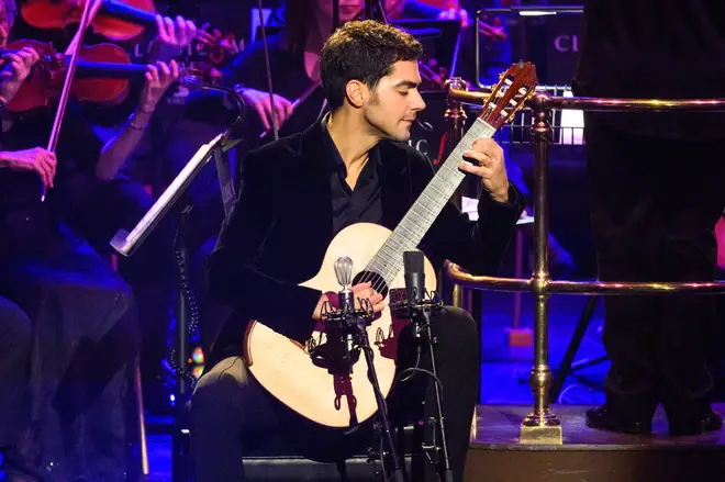 Miloś Karadaglić performed two brilliant guitar works.