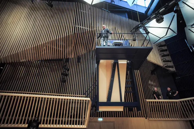 The world’s largest grand piano