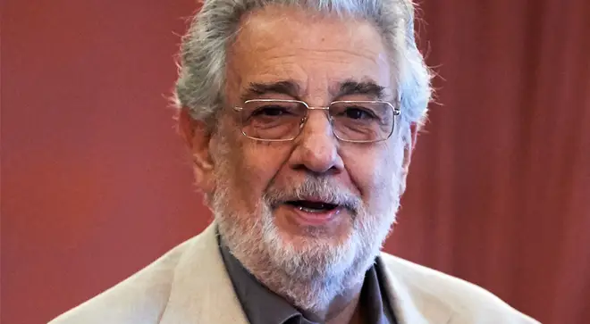 Plácido Domingo leaves Metropolitan Opera