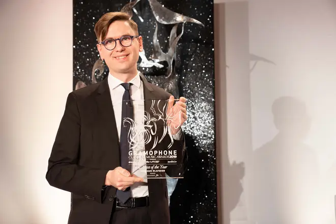 Pianist Víkingur Ólafsson collects the Gramophone Artist of the Year Award, sponsored by Classic FM